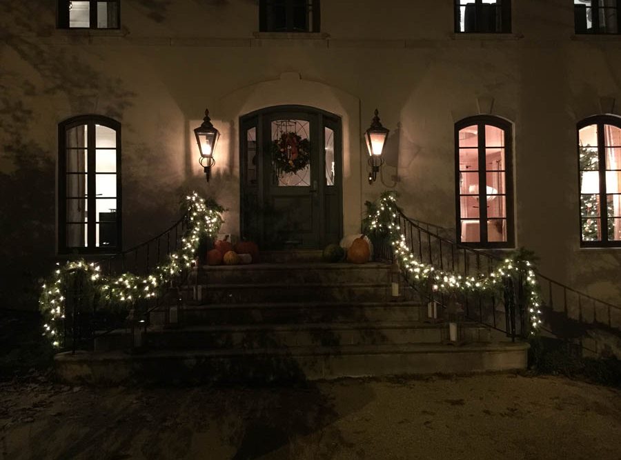 ResidenceFrontEntrance | Plants Alive! Potted plants at a home front entrance in Silver Spring
