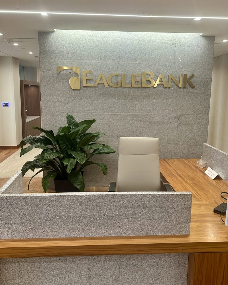 Eagle Bank: Lobby: office plant installation by Plants Alive, DC metro